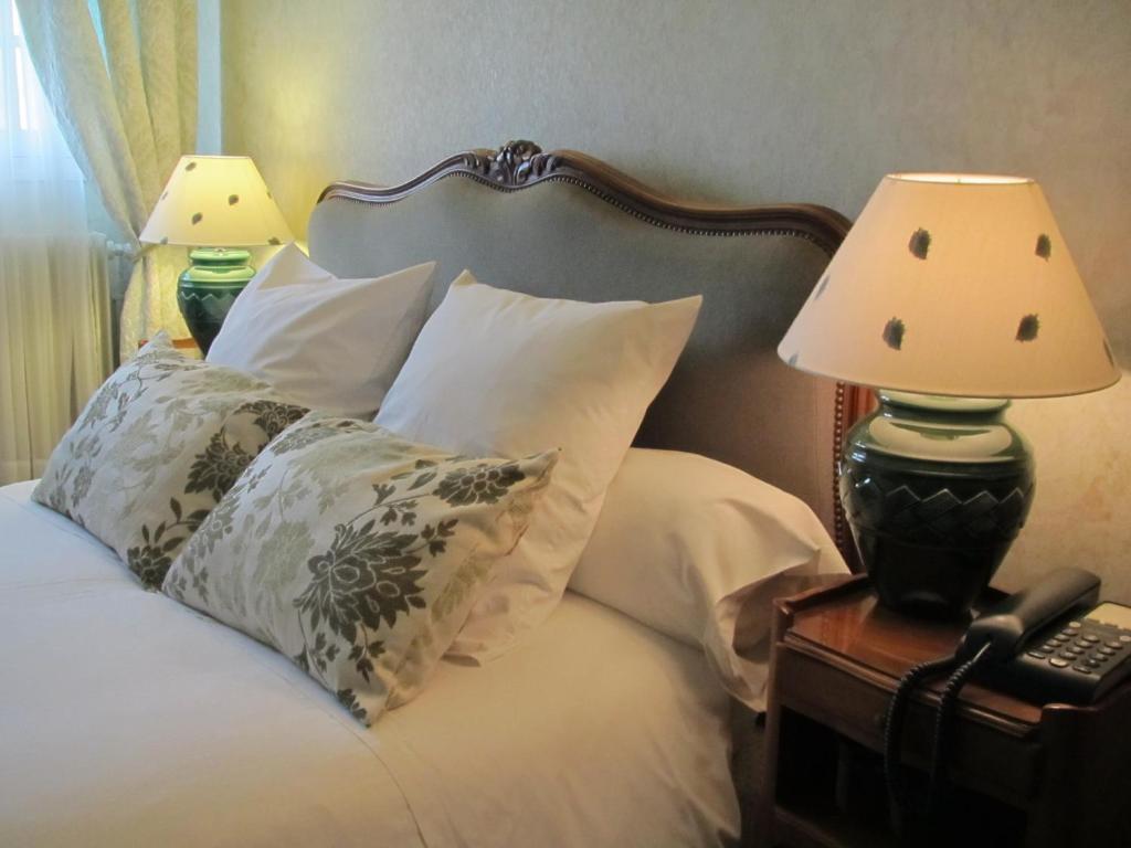 Chateau Beau Jardin Hotel Gaillan-en-Medoc Phòng bức ảnh